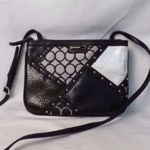Nine West Crossbody Bag Black & White Multiple Compartments Zip Closures. Pink